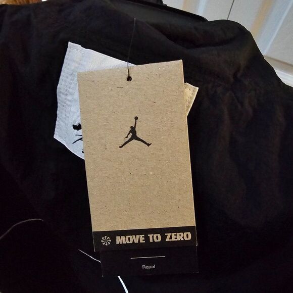 Jordan Essentials Men's Black & Sail Flight Zipper Warm-Up Jacket Size Medium - Picture 4 of 6